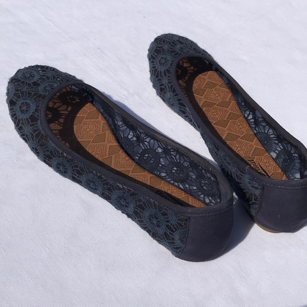 🍀Lucky Brand Navy Crochet Ballet Flats